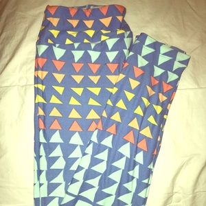 NEW LuLaRoe One Size OS Leggings Blue w/Triangles